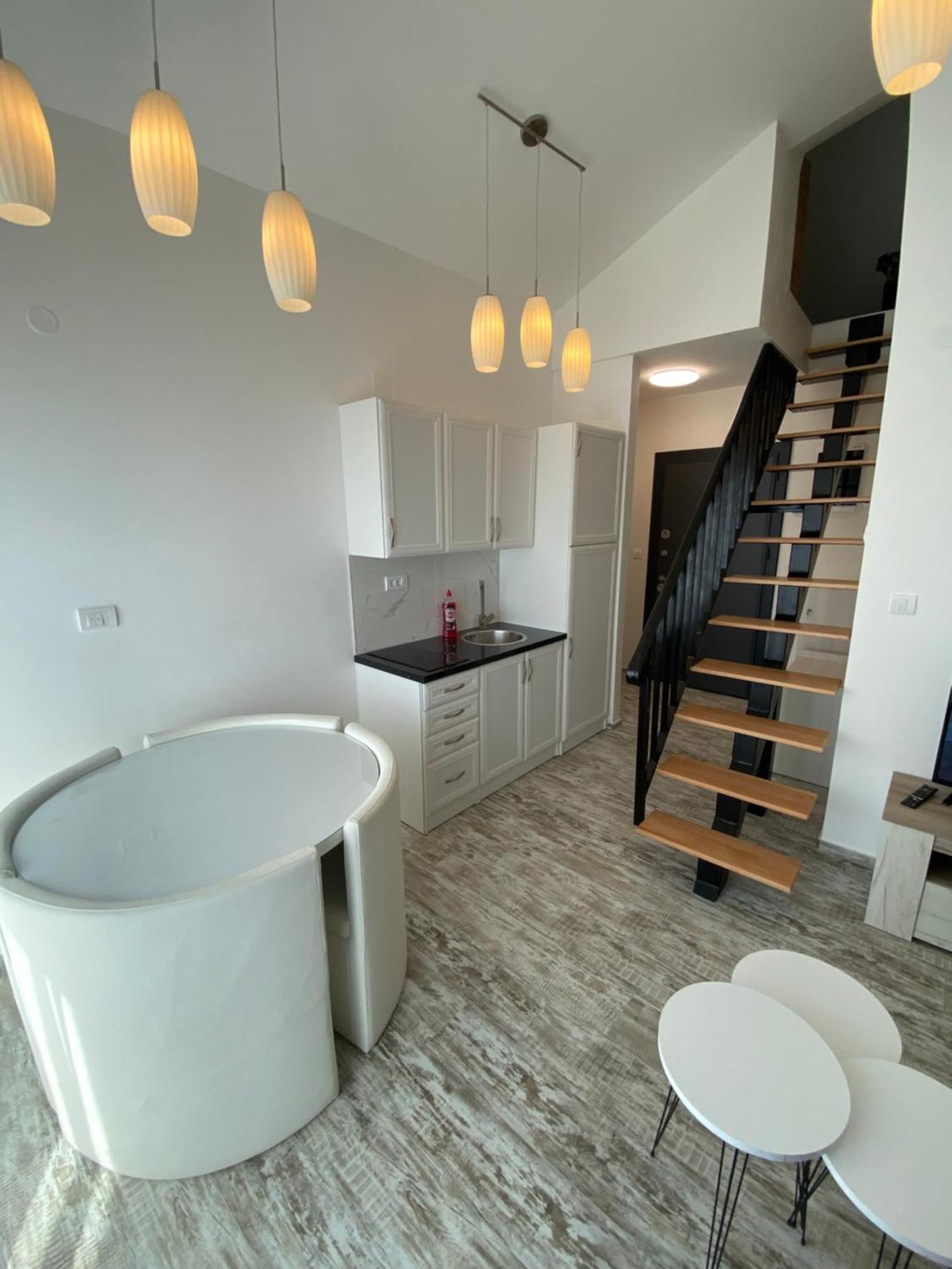 Apartment Leona F3 *